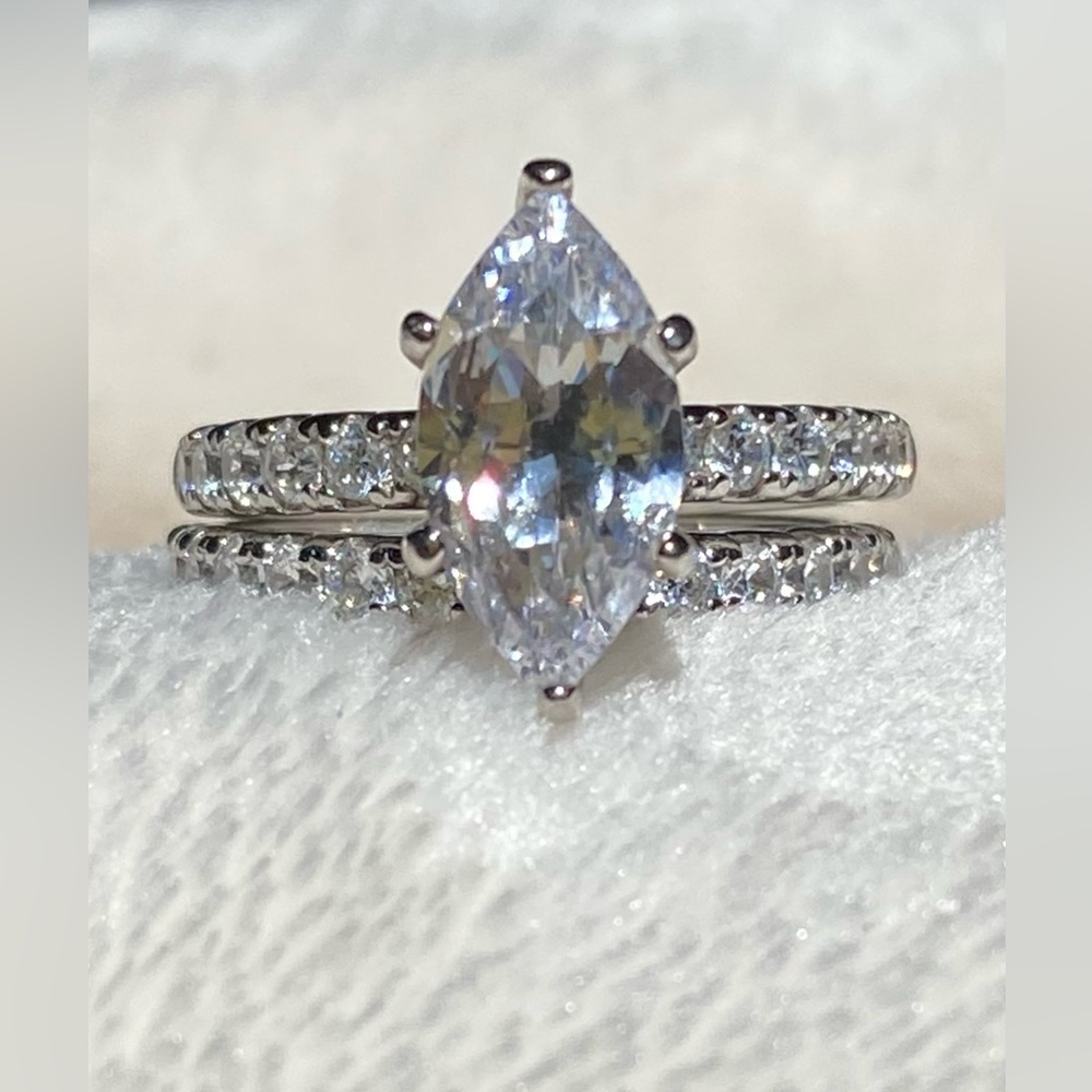 Marquise Solitaire Diamond 4.452 Carats Size 6 Ring Set